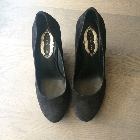 Elie Tahari | Black suede wedge heels - Picture 6 of 7